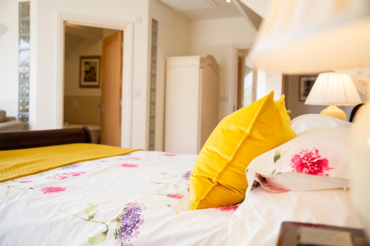 Higher Weddicott Barn Holiday Cottage - Self Catering チャグフォード エクステリア 写真