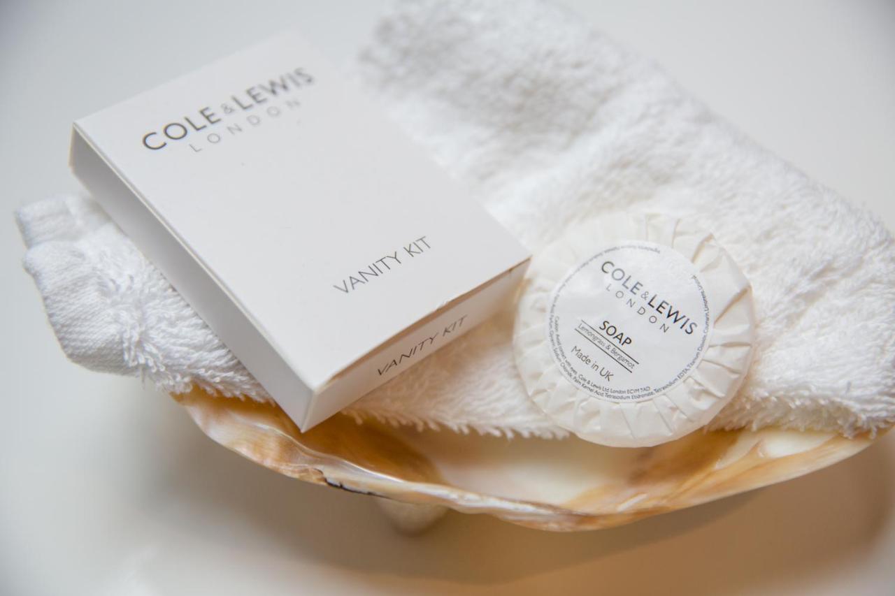 Higher Weddicott Barn Holiday Cottage - Self Catering チャグフォード エクステリア 写真