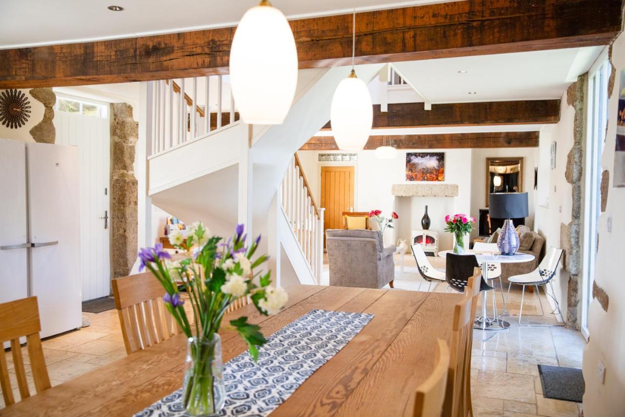 Higher Weddicott Barn Holiday Cottage - Self Catering チャグフォード エクステリア 写真