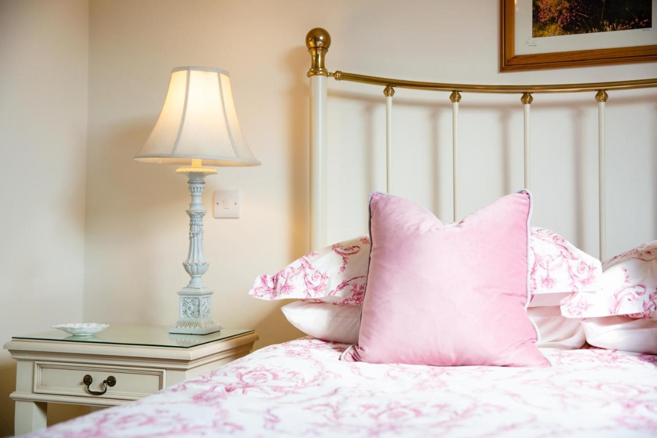 Higher Weddicott Barn Holiday Cottage - Self Catering チャグフォード エクステリア 写真