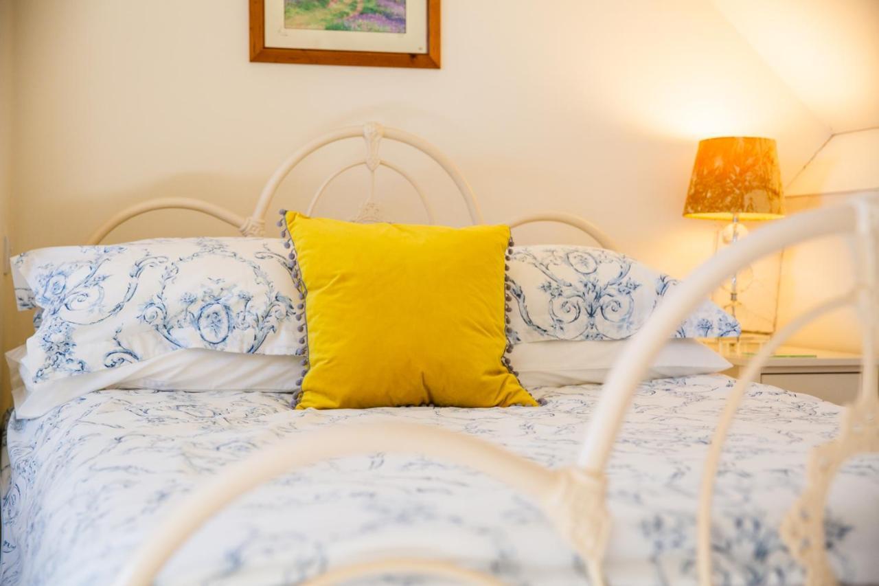 Higher Weddicott Barn Holiday Cottage - Self Catering チャグフォード エクステリア 写真