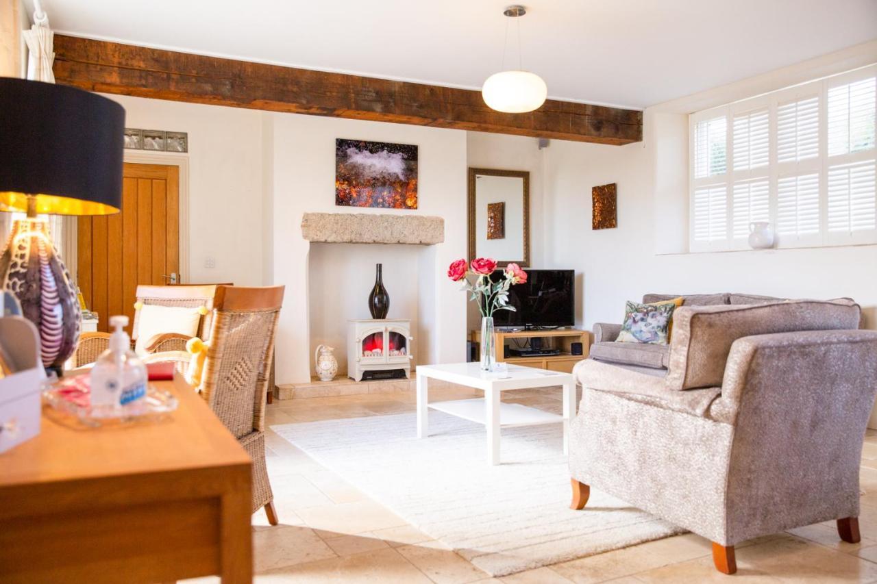 Higher Weddicott Barn Holiday Cottage - Self Catering チャグフォード エクステリア 写真