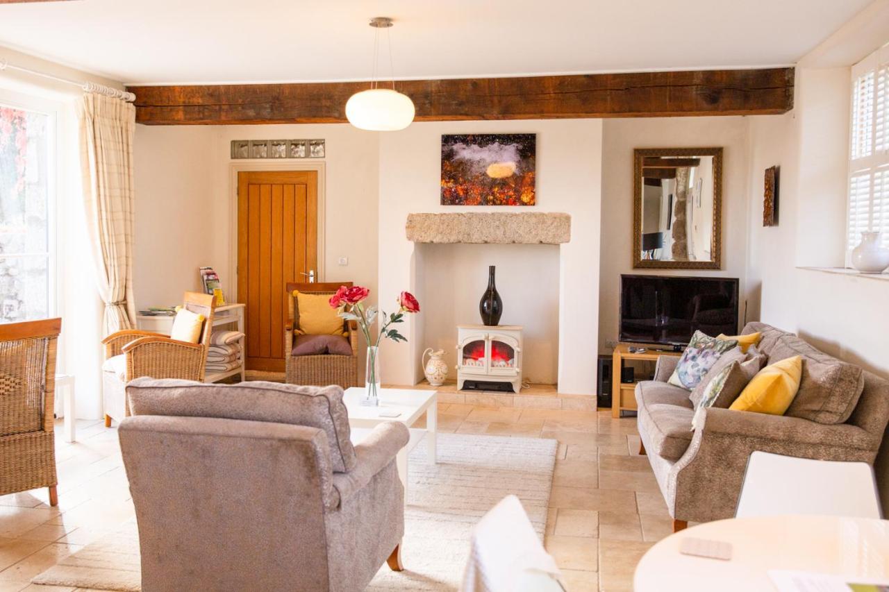Higher Weddicott Barn Holiday Cottage - Self Catering チャグフォード エクステリア 写真